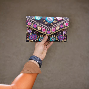 Monedero con cuentas hecho a mano de estilo bohemio, espacioso y elegante para uso diario, diseño personalizado para mujeres artesanas - Product Image 2