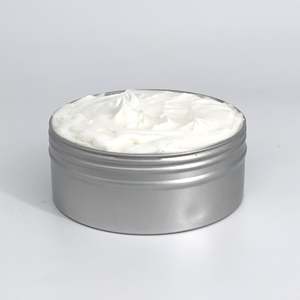DECK the HALLS BODY BUTTER Lotion corporelle infusée à la vitamine C pour éclaircir, nourrir et hydrater la peau, crème blanchissante - Product Image 2