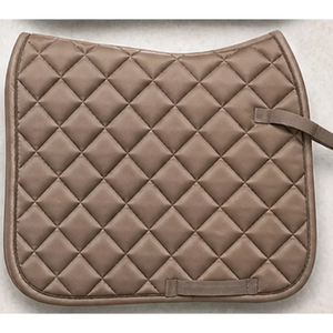 Tapis de selle pour chevaux de style saut d'obstacles, doublure polaire de qualité supérieure, personnalisables avec logo OEM, par Life Care Instruments - Product Image 2