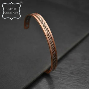 กำไลแม่เหล็กทองแดงบำบัดพร้อมแม่เหล็กที่มีประสิทธิภาพสูงสำหรับโรคข้ออักเสบและบรรเทาอาการปวดข้อสำหรับผู้ชายและผู้หญิงทำด้วยมือ - Product Image 6