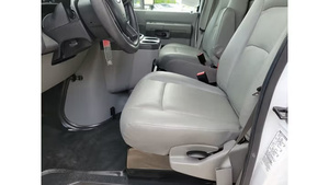 Ford E-Series Cutaway E-350 SRW 2024 Usado en Excelentes Condiciones - Product Image 6