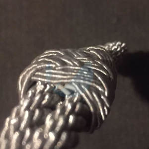 สายรัดแบบกำหนดเองสำหรับหมวกราคาสมเหตุสมผลมีดีไซน์ดีและเคลือบผิว - Product Image 6