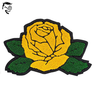 Parches de letras de chenilla para ropa de calle Nueva llegada Parches de chenilla personalizados Su propio color y tamaños - Product Image 1