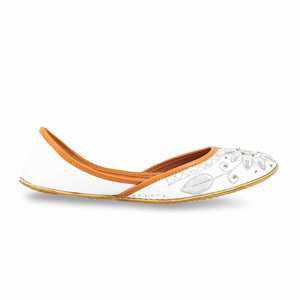 Mocassins blancs de fantaisie Khusa EC8536 - Product Image 4