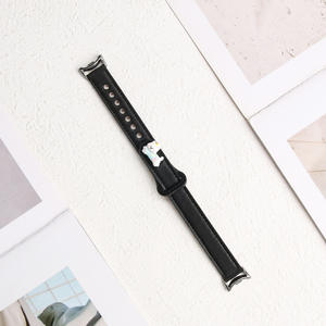 Correa de reloj de cuero suave de 14 mm con dije de perro adorable, compatible con <span class=keywords><strong>Mi</strong></span> <span class=keywords><strong>Band</strong></span> 8 9 10 y Apple Watch 9 10 11 para mujer - Product Image 6