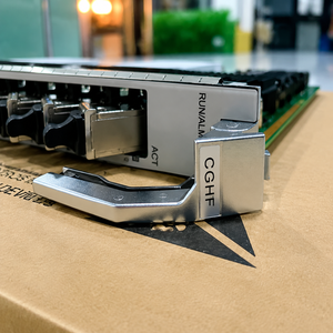 Carte d'interface OLT XG-PON GPON Combo 16 ports avec module optique SFP+ C+ pour l'accès à la fibre de la série MA5800 - Product Image 2