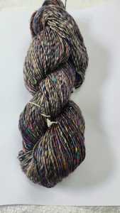 เส้นด้ายหลากสีผ้าทวีดสำหรับถักมือและถักไหมพรมเส้นใยไหมรีไซเคิลเป็นมิตรกับสิ่งแวดล้อมสำหรับขายตามสั่ง - Product Image 5