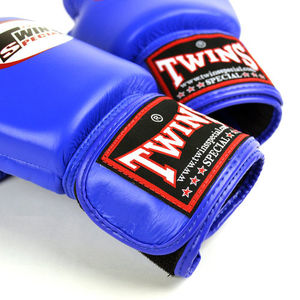 Gants de boxe MMA pour adultes 2026, cuir véritable, évacuation de l'humidité, fermeture à scratch, emballage personnalisé - Product Image 4