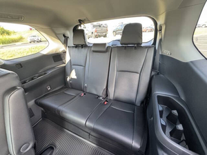 SUV Compacto Premium 2024, 5 Plazas, Transmisión Automática, Faros LED, Sin Accidentes y Listo para Enviar - Product Image 4