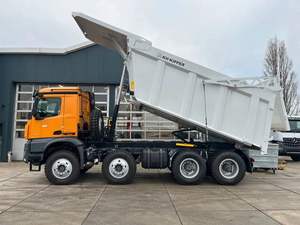 Camion benne d'occasion Mercedes-Benz Arocs 4848 K 8x4 - Product Image 2