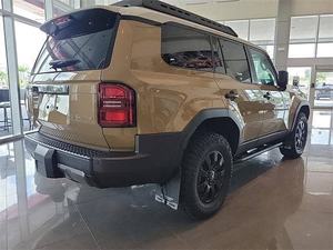 Neuf / Occasion 2025 TOYOTA LAND CRUISER PRADO Caméra arrière 360° Capacité de charge 31-40T Émissions Diesel / Essence Automatique - Product Image 6