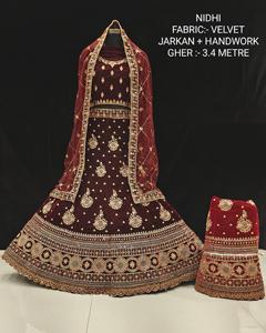 Conjunto Lehenga Choli de terciopelo de lujo de calidad superior Heavy Zari Work Ladies Girls Party Wear incluyendo Dupatta Direct India a juego - Product Image 4