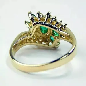 Anillo de Compromiso de Plata de Ley con Moissanita de Corte Ovalado de 2 Quilates, Chapado en Oro Amarillo, Blanco y Rosa de 14K para Boda y Aniversario - Product Image 2