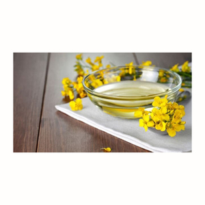 Approvisionnement en vrac d'huile de canola raffinée, pure et fraîche pour les restaurants, les traiteurs et les producteurs d'aliments - Product Image 1