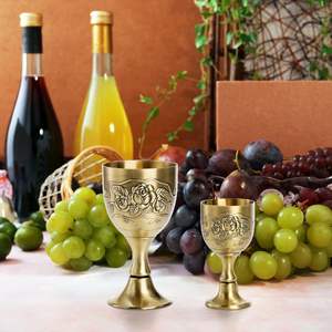 Cáliz de Latón Dorado Hecho a Mano, Copa Religiosa Moderna y Ecológica para Comunión y Decoración - Product Image 6