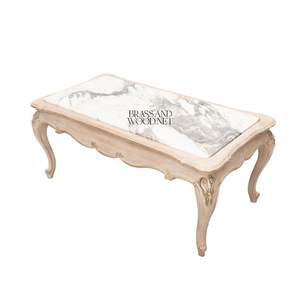 Table basse rectangulaire de luxe avec plateau en marbre blanc veiné gris et cadre finition crème sculpté à la main pour les intérieurs classiques - Product Image 4