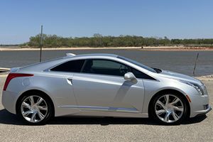 CADILLAC ELR 2014 USADO, Volante a la Izquierda/Derecha - Product Image 4