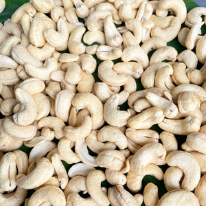 Anacardos de precio barato de fábrica, anacardos crudos orgánicos al vacío, anacardos Santigo Viet Nam sin impuestos - Product Image 1