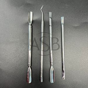 ที่ดันหนังกำพร้าทำจากสแตนเลสสตีลแข็งแบบ2-in-1อุปกรณ์ร้านเสริมสวยสีเงิน - Product Image 6