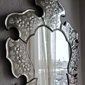 กระจกเวเนเชียน สไตล์มูราโน่  กระจกติดผนังลายดอกไม้สไตล์วินเทจ - Product Image 1