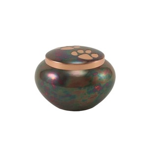 Urna de cremación para mascotas de latón más vendida urna de recuerdo pata grabada urna de ceniza personalizada con polvo negro Acabado - Product Image 6