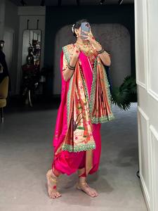 Collection de saris en soie jacquard de créateur indien pour les femmes festives Travail de tissage traditionnel rose Paithani Zari pour les occasions de fête - Product Image 5