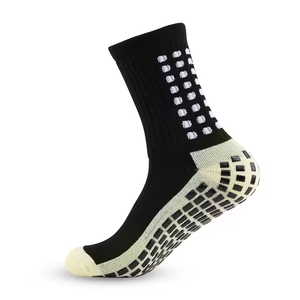 Chaussettes de sports d'hiver personnalisées en gros Logo d'équipe personnalisé en maille de coton/polyester pour une excellente ventilation athlétique - Product Image 2