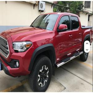 Tacomas TRD Sport 4x4 d'occasion en excellent état, propre et comme neuf, modèles 2023 et 2024 - Product Image 1