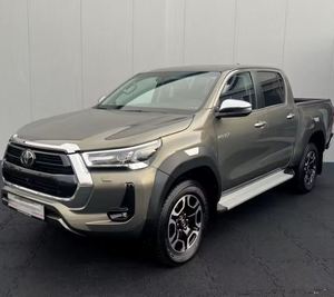 NEATLYUSED 2023 Hilux d'occasion GCC AWD R20 - Product Image 5