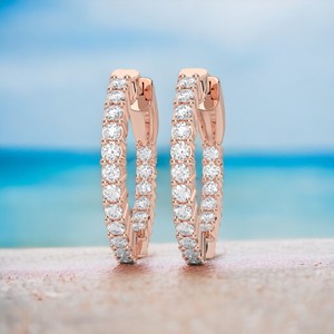 Pendientes de aro Moissanite redondos de 0.25Ct OEM al por mayor pequeña sofisticación en oro de 14K - Product Image 1