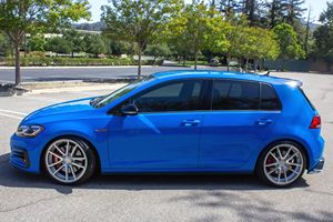 Volkswagen GTI Rabbit Edition 2019 d'occasion en bon état, boîte manuelle 6 vitesses, bleu bleuet, plusieurs modifications, provenance Californie - Product Image 2