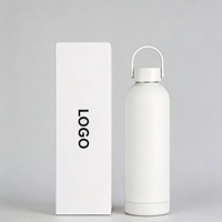 Bouteille d'eau sport moderne blanche avec bouchon à vis, gourde isotherme anti-fuite de 500 ml pour femme et salle de sport
