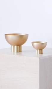 Tazón Grande de Metal Dorado para Chocolate con Acabado Dorado para Servir Chocolates y Frutos Secos en un Ambiente Tradicional - Product Image 2