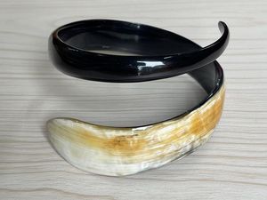 Cuerno de búfalo diseñado hecho a mano de lujo al por mayor Natural búfalo buey vaca cuerno brazalete joyería de moda para hombres y mujeres - Product Image 5