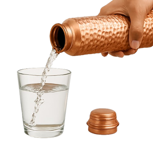 Botella de agua de cobre sólido puro para agua potable 100% a prueba de fugas y botella de cobre Ayurvédica ecológica - Product Image 1