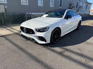 Mercedes-Benz Clase E AMG E 53 Estándar 2023 - Product Image 3