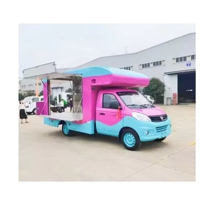 Camion de restauration polyvalent à vendre, équipé d'un four à pizza alimenté par un système solaire de 2500 watts et de parois isolées en aluminium. - Product Image 6