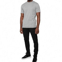T-shirt en coton 100% 210 g/m², coupe ample, essentiel, personnalisable, tissu de qualité, respirant, séchage rapide, écologique, blanc, décontracté pour homme