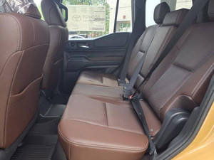 Vehículo Todoterreno de Lujo Usado 2025, SUV 4x4 de Tamaño Completo, Transmisión Automática, en Venta, Envío Inmediato - Product Image 6