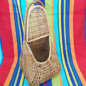 กระเป๋าถือหวายไม้ไผ่สไตล์วินเทจ งานสานจากเส้นใยราฟเฟีย โบฮีเมียน ร็อคอะบิลลี่ ยุค 1950 1960 กระเป๋าหวาย ตะกร้าหวาย ผลิตในเวียดนาม - Product Image 3