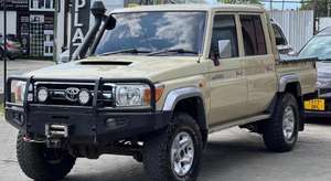 Toyota Land Cruiser d'occasion, double cabine, 4x4, pick-up, série 79 - Product Image 3