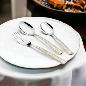 Ensemble de couverts en acier inoxydable élégant avec manche martelé et finition argentée pour la maison, la cuisine, les fêtes, la table à manger, lot de 3 - Product Image 4