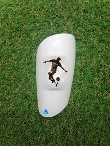 Équipement de protection de joueur de football masculin de haut niveau Type 21 Normes de protège-tibias spécialement conçues - Product Image 4