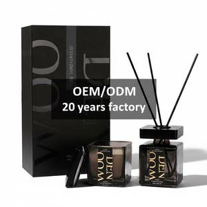 Set Regalo <span class=keywords><strong>di</strong></span> Lusso <span class=keywords><strong>con</strong></span> <span class=keywords><strong>Diffusore</strong></span> a Bastoncini e <span class=keywords><strong>Candela</strong></span> Profumata Rosa Selvatica e Oud 100ml per Regali Aziendali - Product Image 2