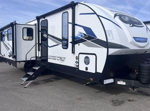 Meilleur!! Vente en gros de camping-cars et caravanes de voyage d'occasion, automatiques, diesel, 2020, 2022, 2023, 33BG / 26RL, Forest River Alpha Wolf - Product Image 3