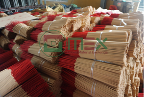 Bâtons d'encens en bois de santal blanc naturel de qualité supérieure, manche rouge, encens religieux traditionnel pour le marché de l'ASEAN - Product Image 3