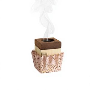 Quemador de incienso de bambú hecho a mano con tapa de madera y base de color, difusor de aromaterapia para decoración del hogar, uso durante todo el año, Ramadán, Eid - Product Image 2