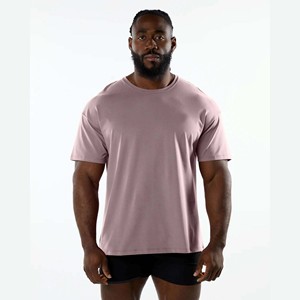 Camiseta 94% de algodón 6% Spandex para hombre, Camisa ajustada de manga corta y cuello redondo, con hombros al descubierto, rendimiento de firma, raglán - Product Image 1