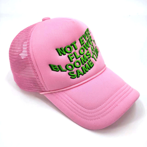 Gorra de camionero de malla deportiva de ajuste ajustable 100% lona de algodón bordado personalizado característica de tela común para la playa - Product Image 5