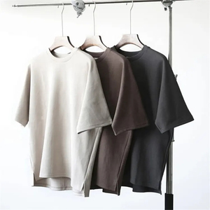 ผ้าฝ้าย 100% ชายเสื้อยืดคอกลมสินค้าคงคลังออกแบบใหม่แฟชั่นการพิมพ์ผู้ชายเสื้อยืดคุณภาพสูง